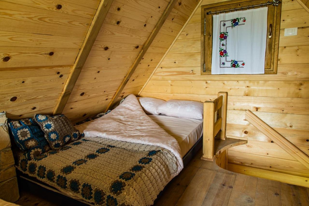 Drvene Kuce Suska - Wooden Houses Suska Zaovine Kültér fotó